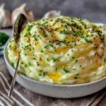 creamy garlic mashed potatoes - featured image