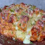 crispy cheesy garlic bread pull-apart loaf - featured image