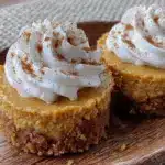 mini pumpkin cheesecakes - featured image